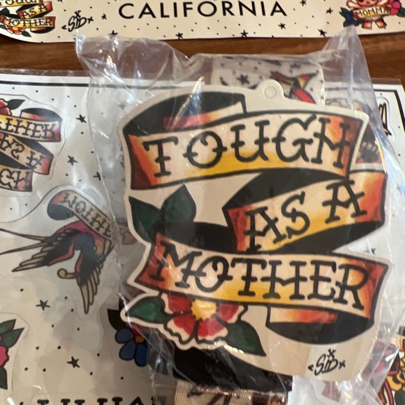 New with tag Harvey seatbelt CNC with sticker and tattoos - Picture 2 of 6